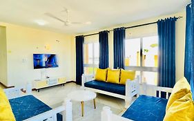 Elna'S Nyali - Work & Unwind - Pool, Sea Views, Ac & Fast Wi-Fi
